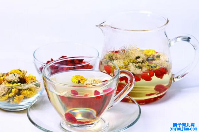  花茶泡好可以放多久 泡好的花茶能放多长时间 喝花茶的作用功效