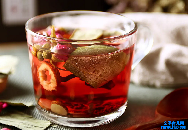 花茶泡多久就不能喝了 经常饮用花茶有什么功效和作用