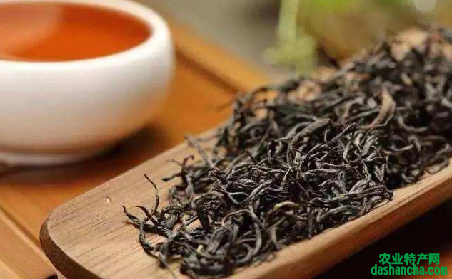  普洱茶功效与作用及禁忌 普洱茶能去油腻吗