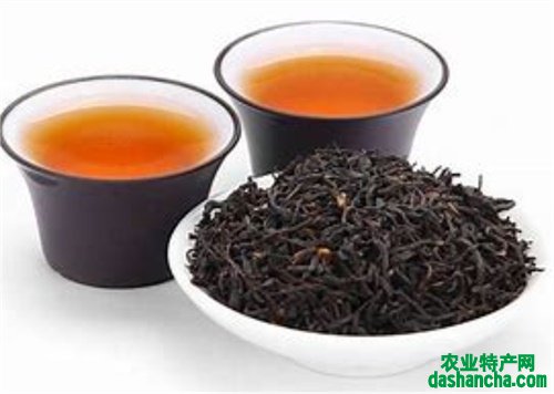  黑茶喝了有什么好处 黑茶更适合哪些群体饮用呢