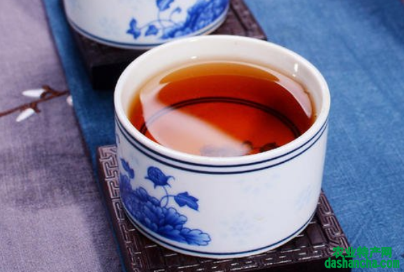  红茶对身体有什么好处 女性饮用红茶的禁忌 喝红茶可以预防骨质疏松