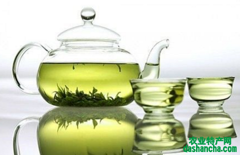  绿茶是否减肥 经常喝绿茶能减肥吗 绿茶的功效与作用