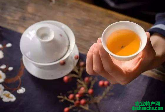  喝红茶的好处 什么人不能喝红茶 胃溃疡患者可以喝红茶吗