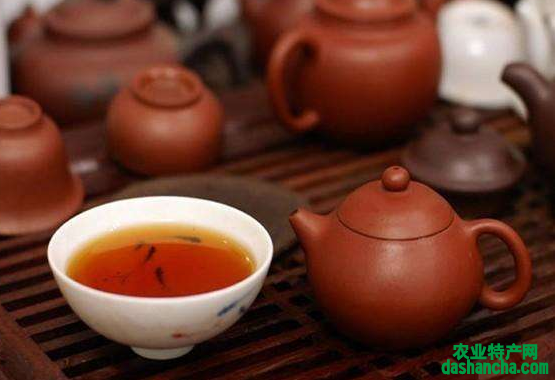  怎么样的普洱茶好 普洱茶的陈韵水性是什么 普洱茶的特点