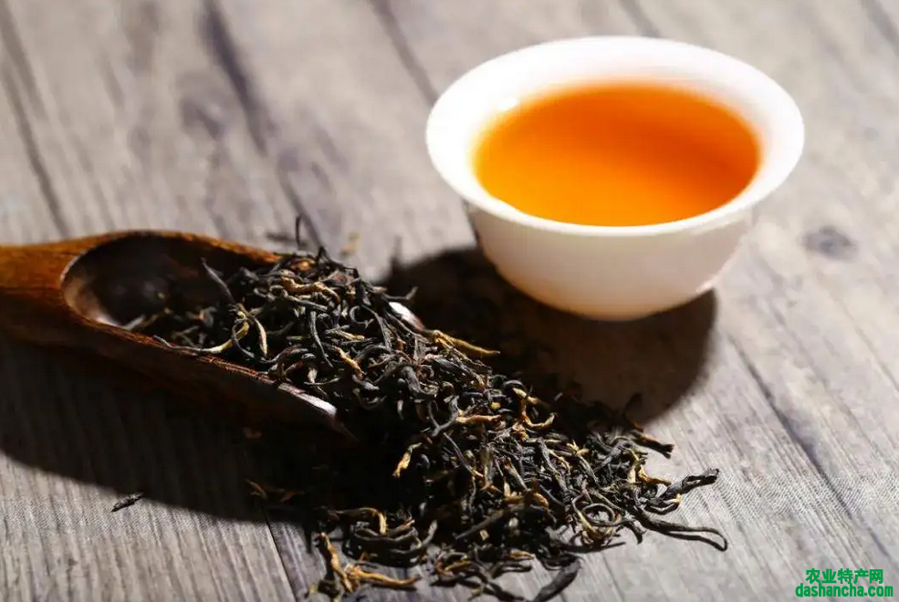  金骏眉是红茶还是绿茶 金骏眉究竟属于红茶还是绿茶