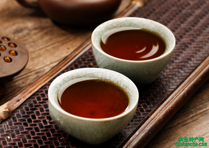  黑茶的功效与作用及食用方法是什么 黑茶的吃法和价值